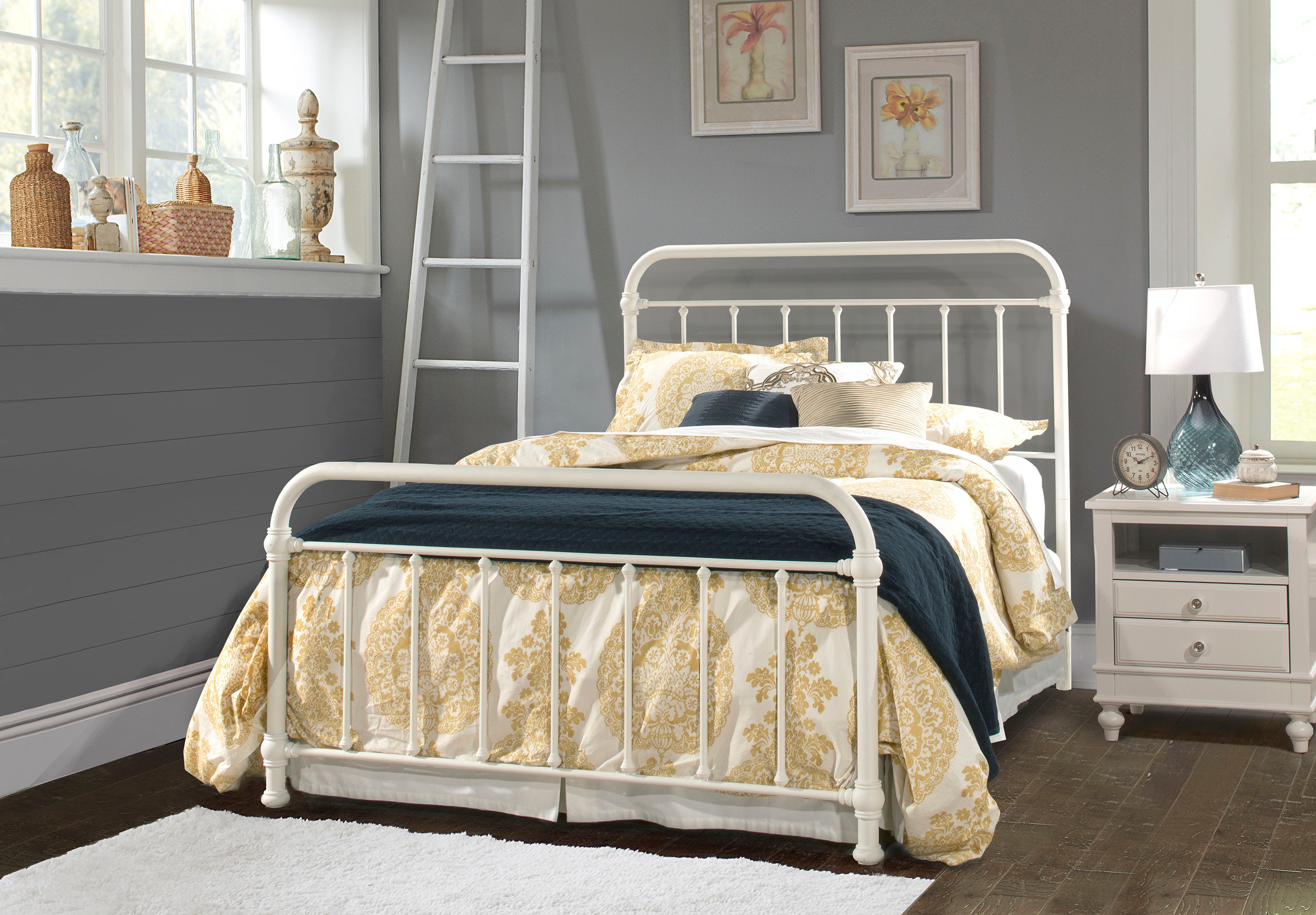 Kirklands bed outlet frame