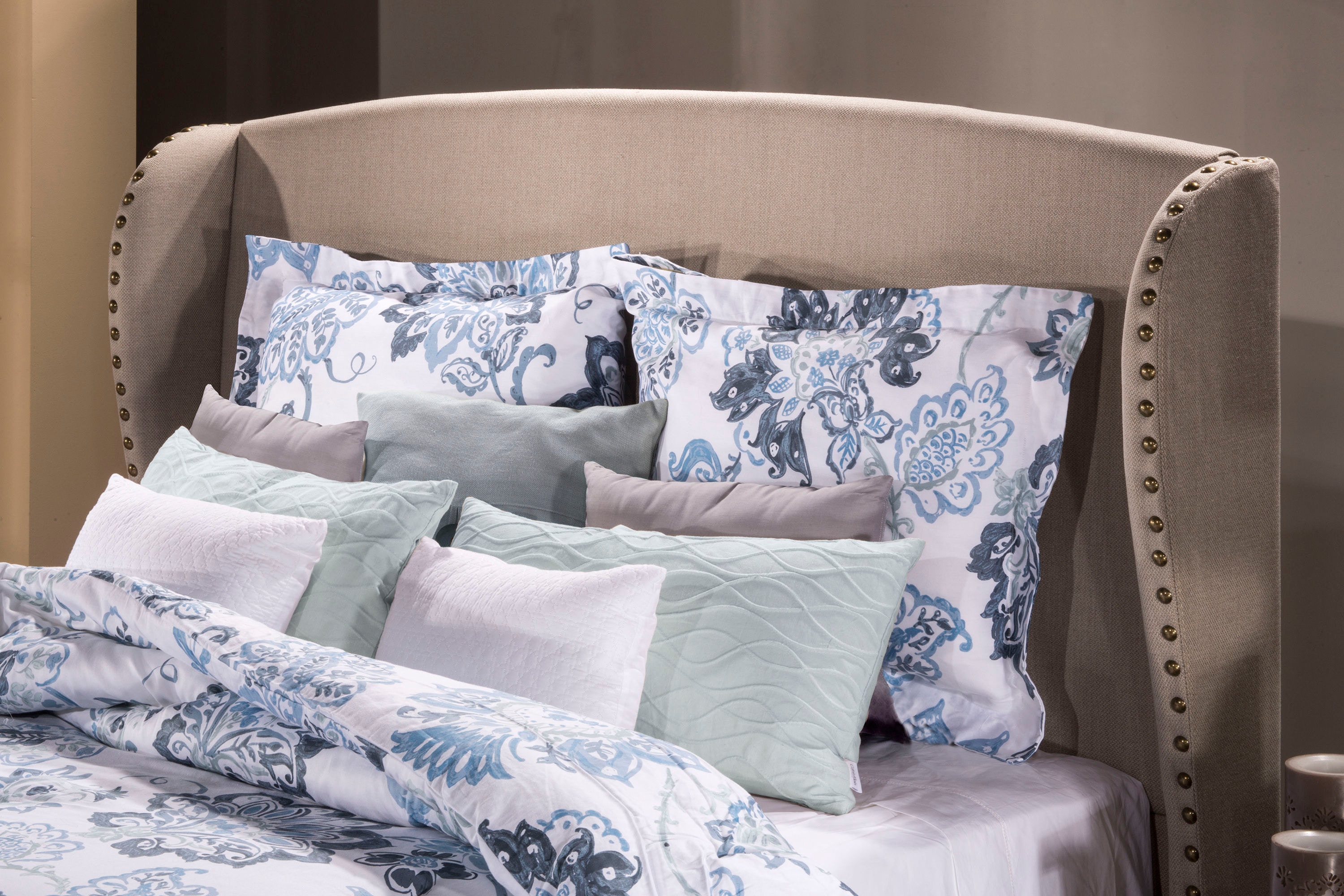 Hillsdale Furniture Bedroom Lisa Headboard Queen 1930 570