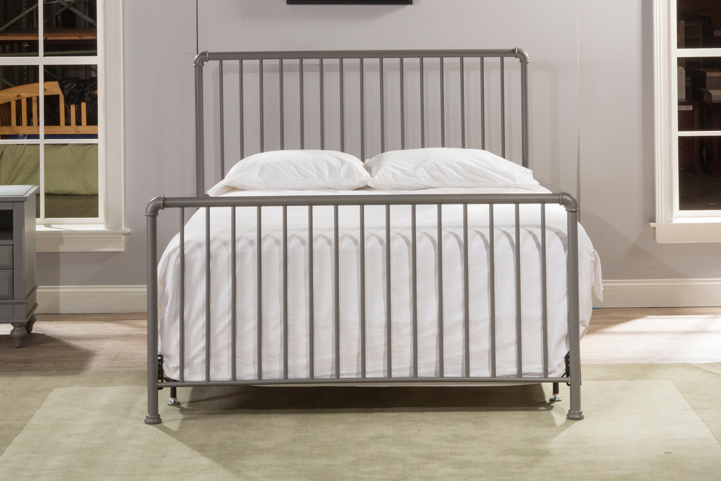 hillsdale furniture bed frame