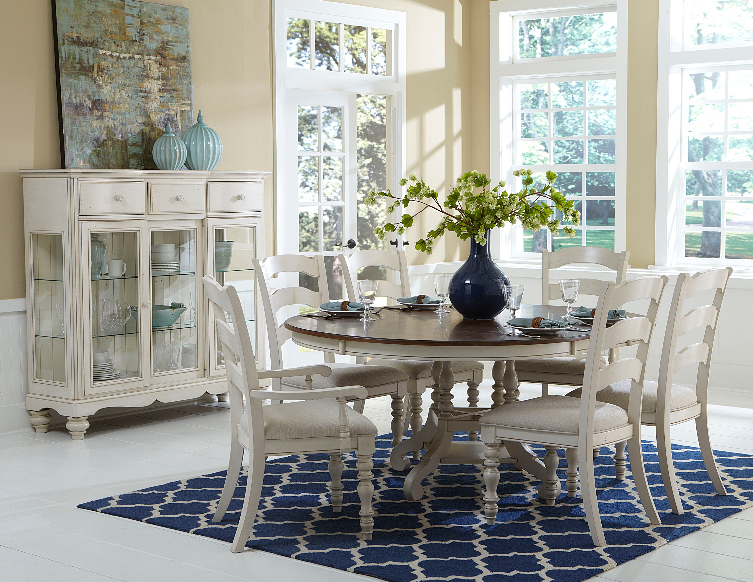 round back dining set