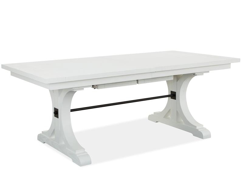 Magnussen deals dining table