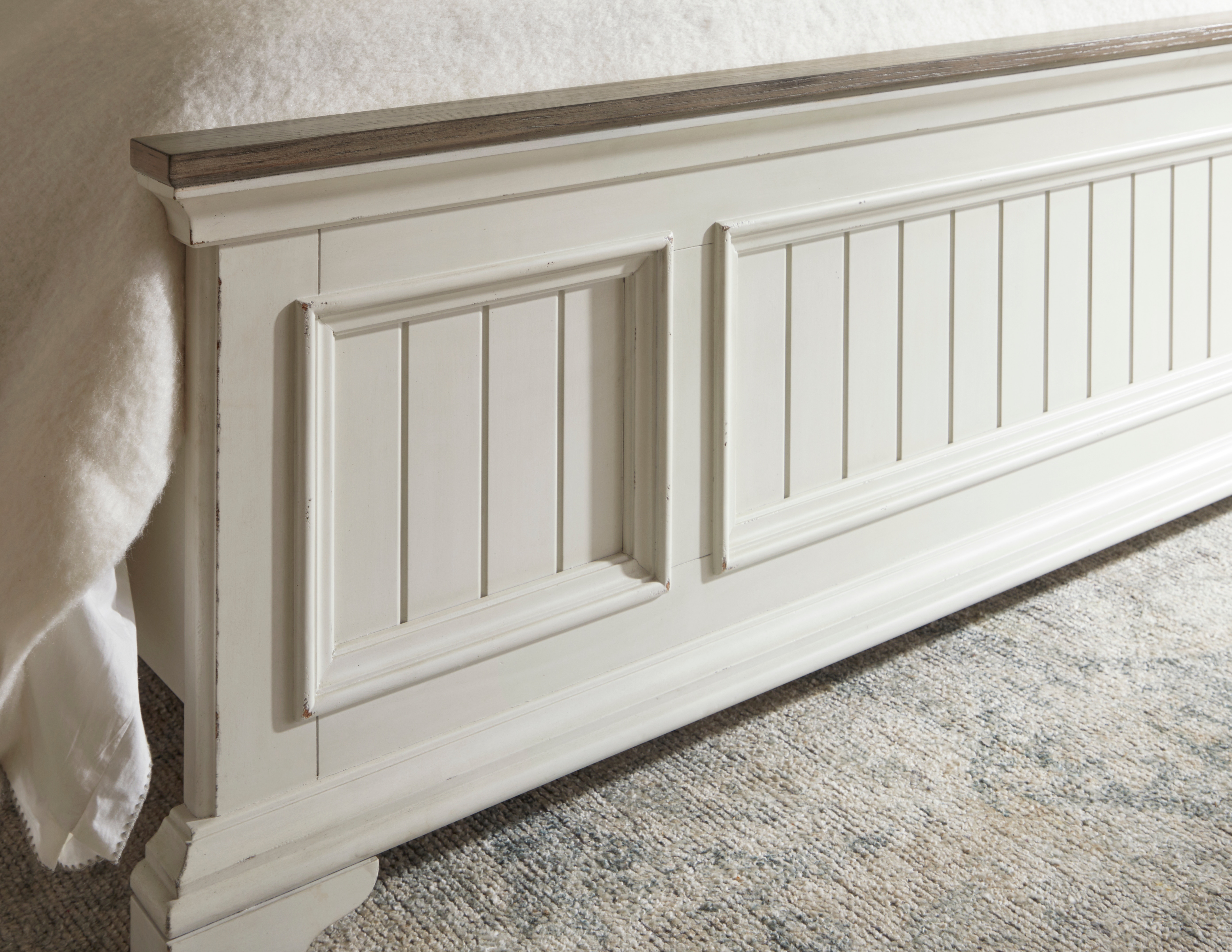 SLF Bedroom Somers Retreat King Panel Bed S970-BR-K3 - Samuel