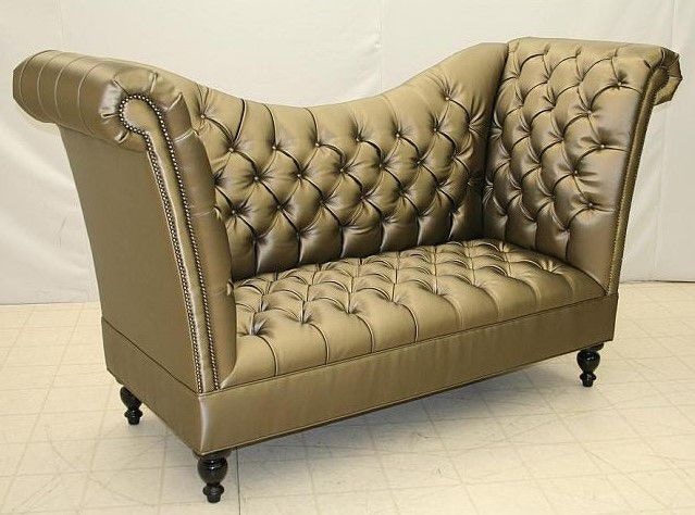 Old Hickory Tannery Tufted Sofa 7925-03