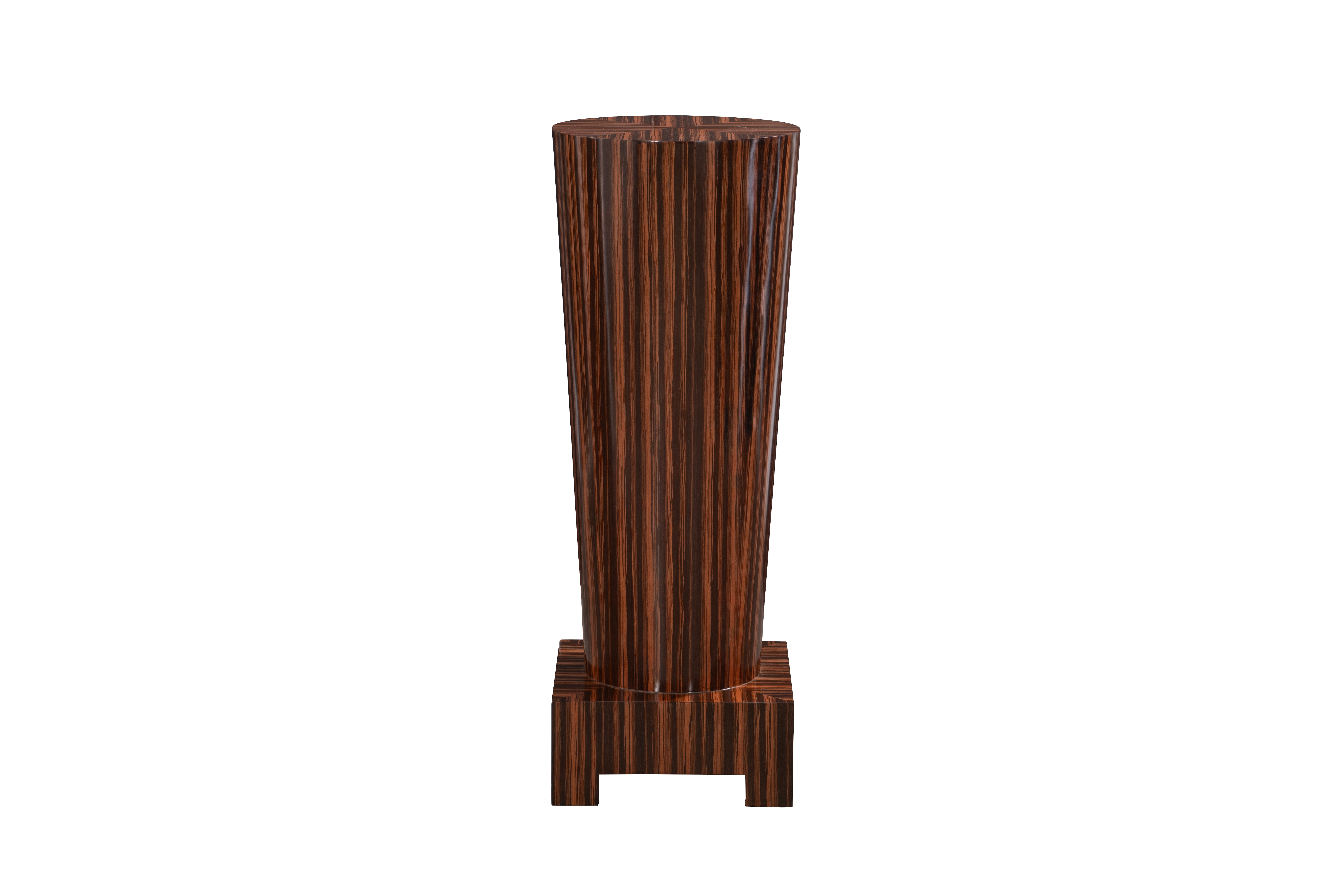  Farrow Pedestal 
