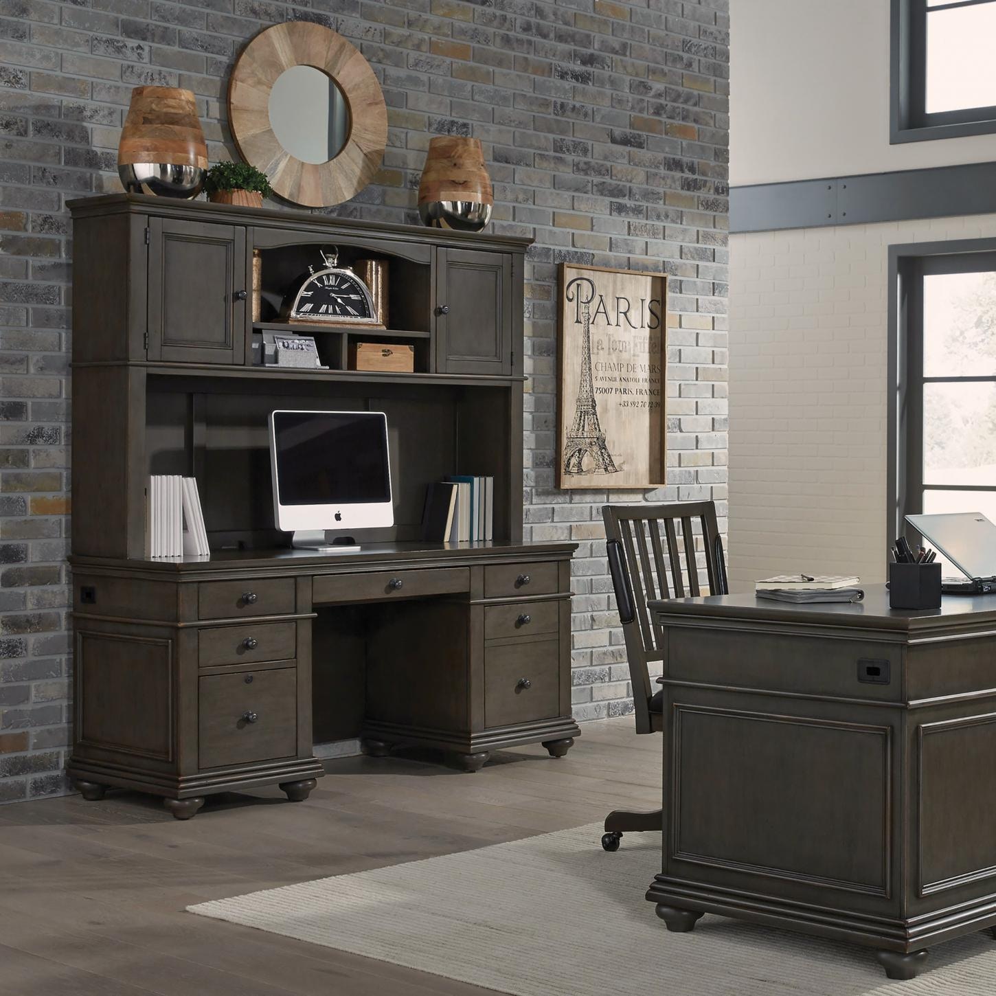 66'' Hutch HWI07317PEP