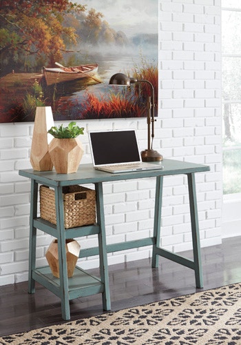 Ashley mirimyn store desk