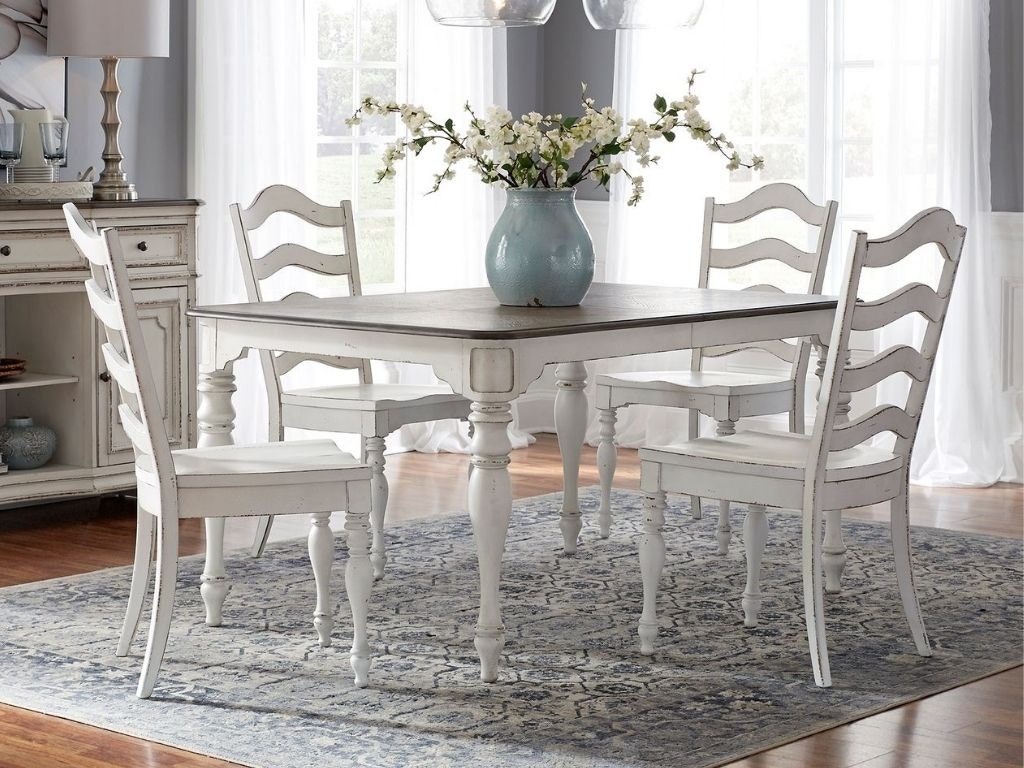 White farmhouse dining discount table and chairs