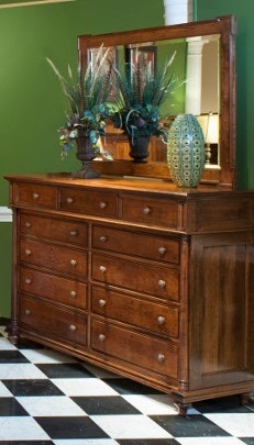 Monticello 3 Piece Queen Panel Bed