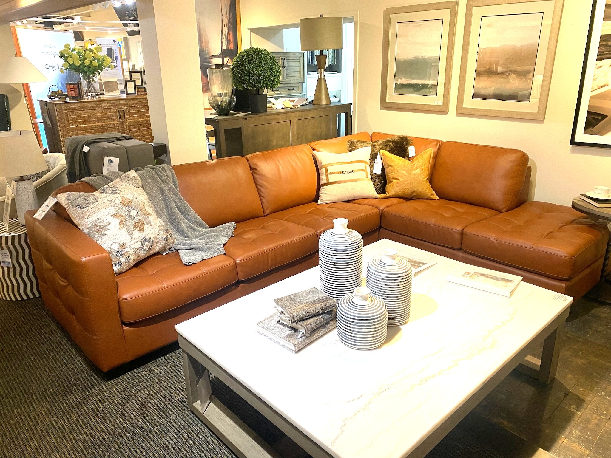 Clearance Palliser Sectional 321295211