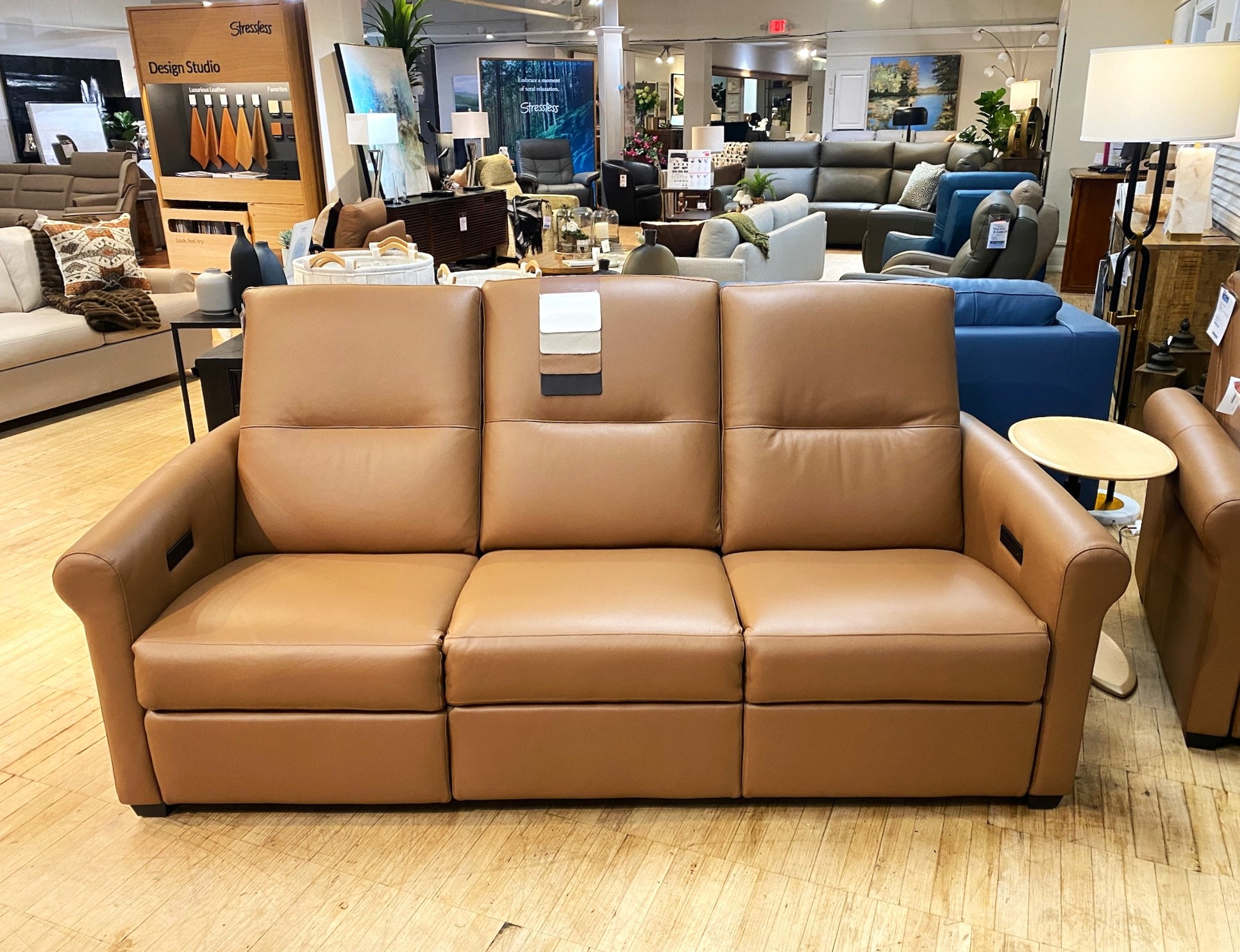 Clearance Palliser Power Reclining Sofa 12284N