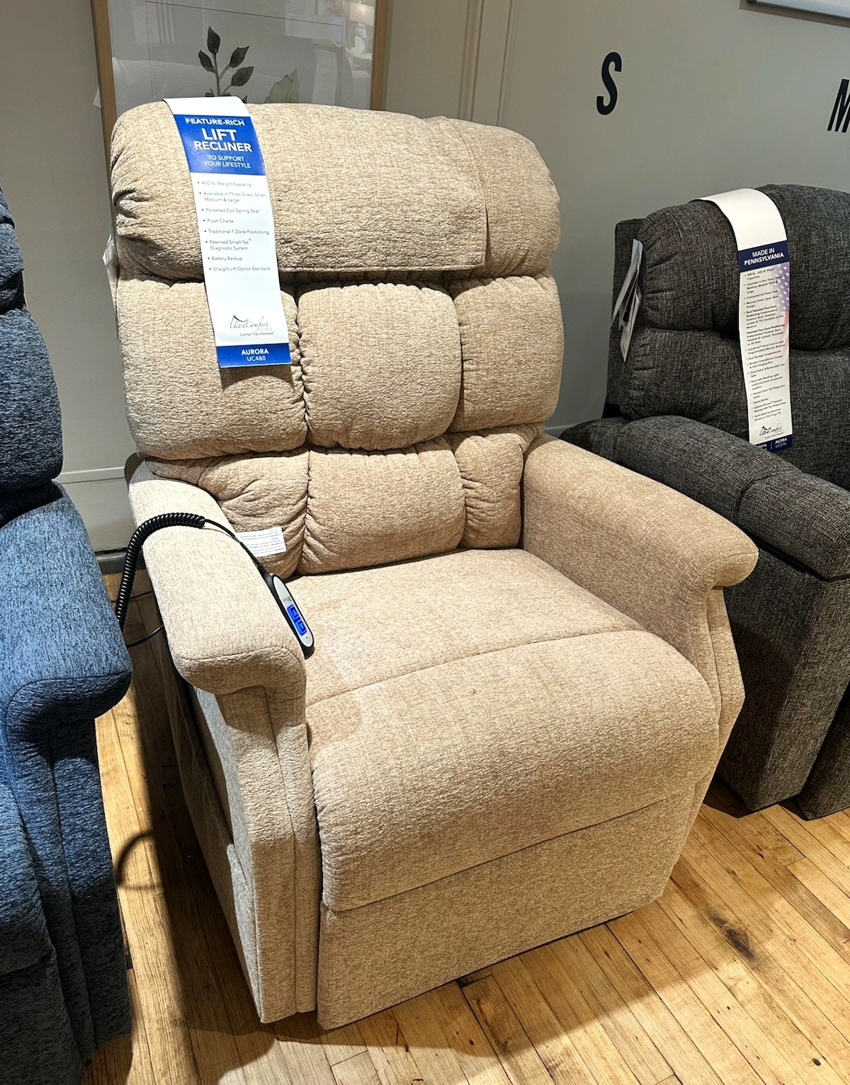 Clearance Ultra Comfort Lift Chair UC480L