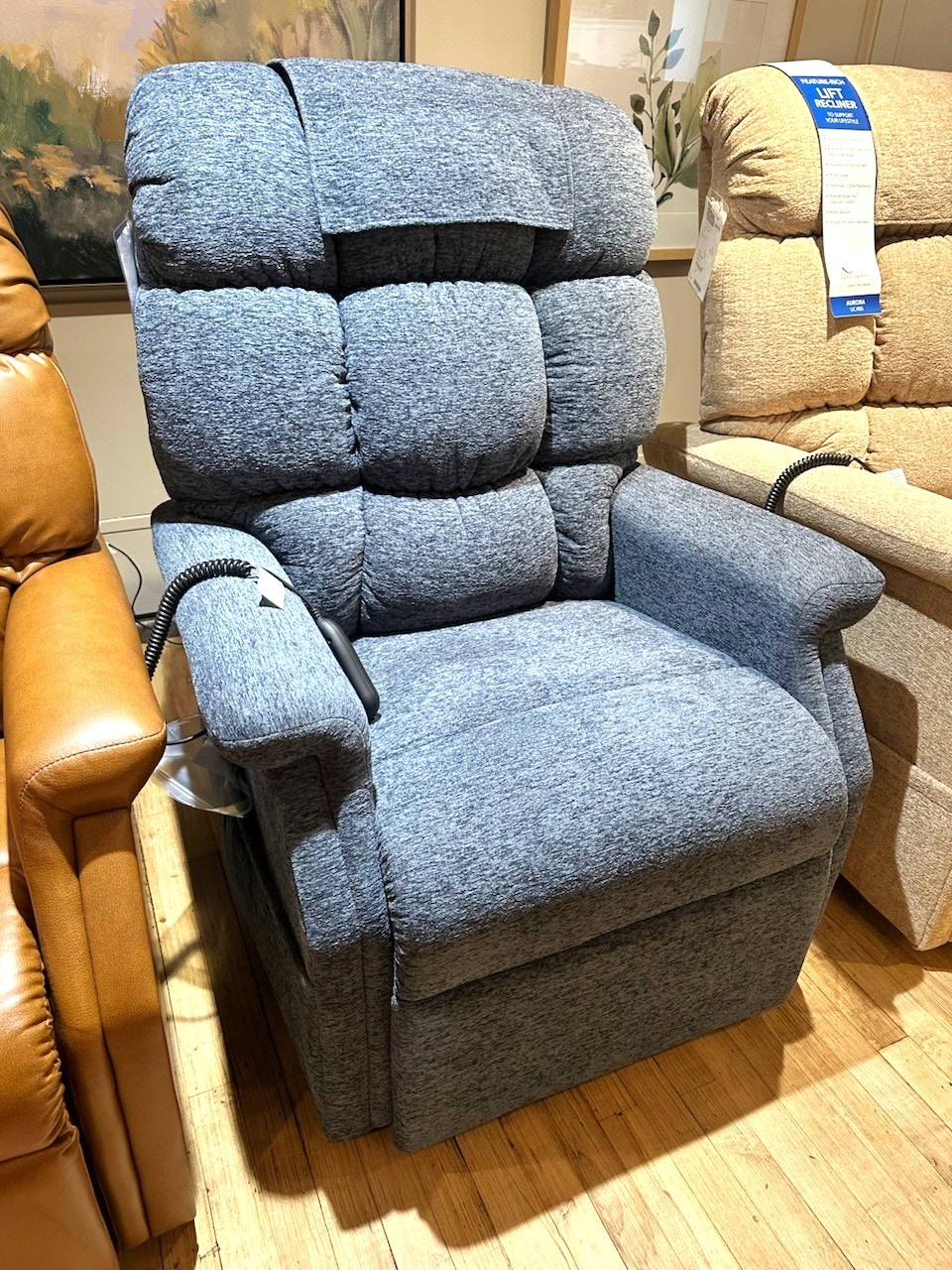 Clearance Ultra Comfort Lift Chair UC480M