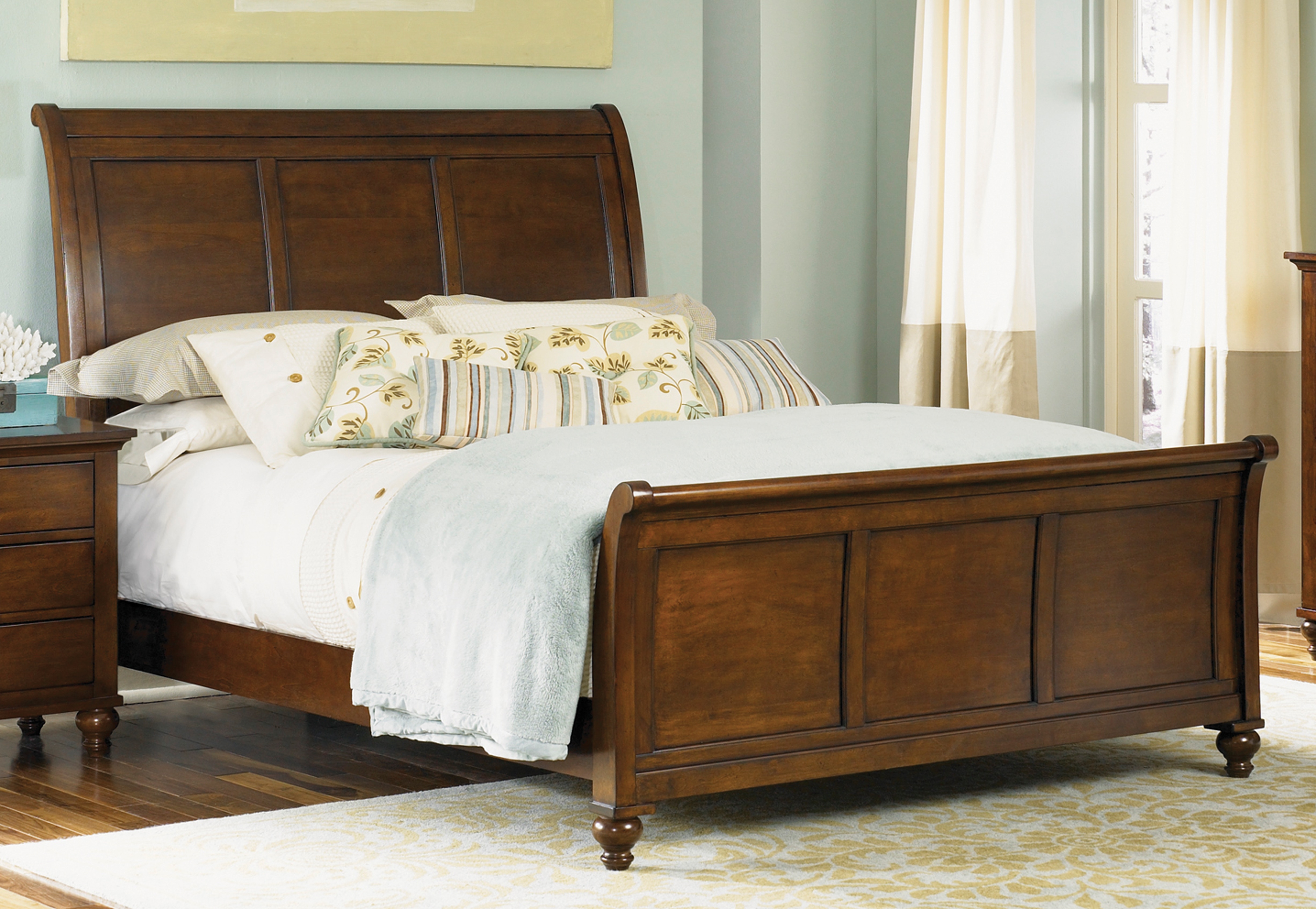 Liberty Furniture Hamilton Sleigh Bedroom Group King