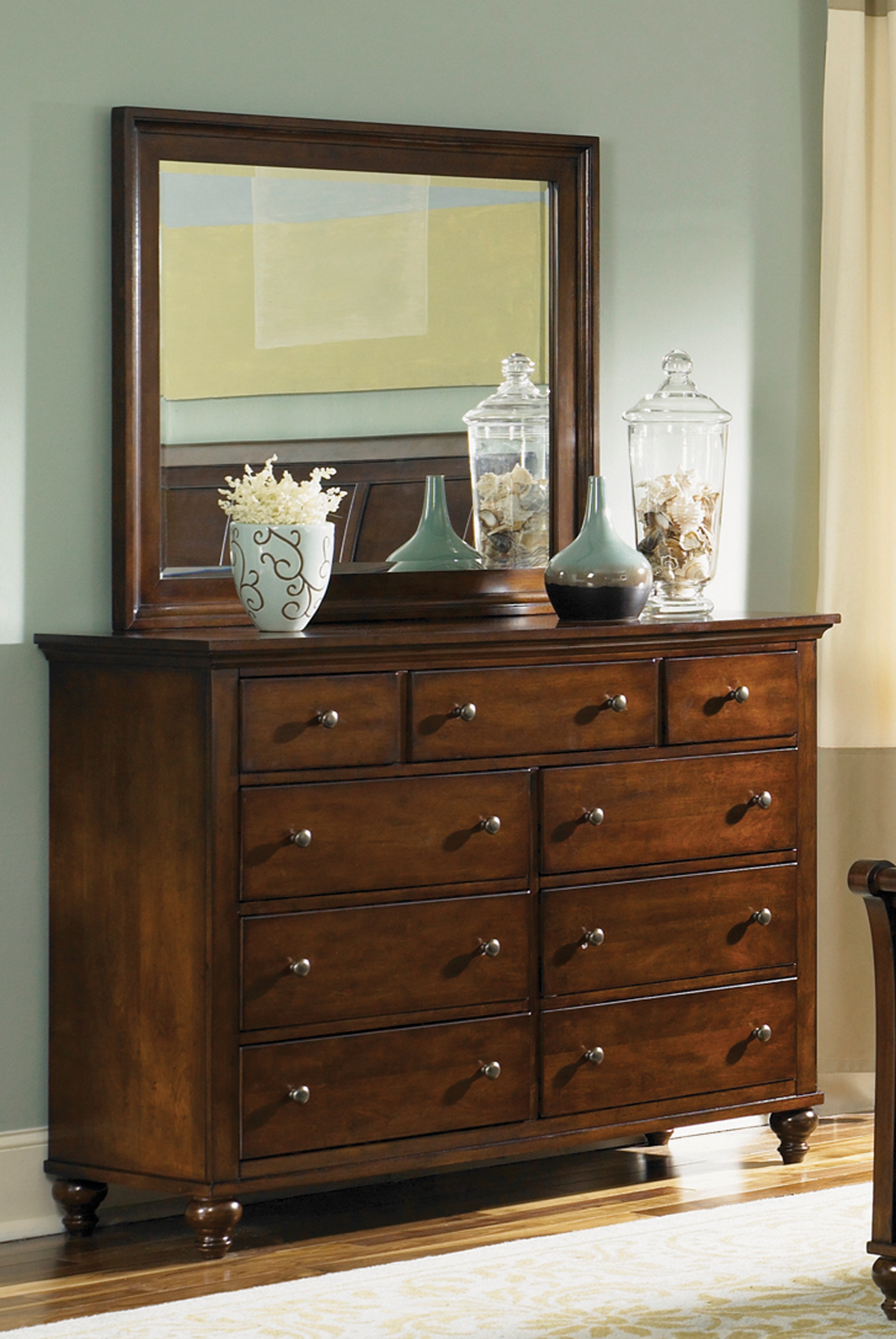 Liberty Furniture Hamilton Sleigh Bedroom Group King