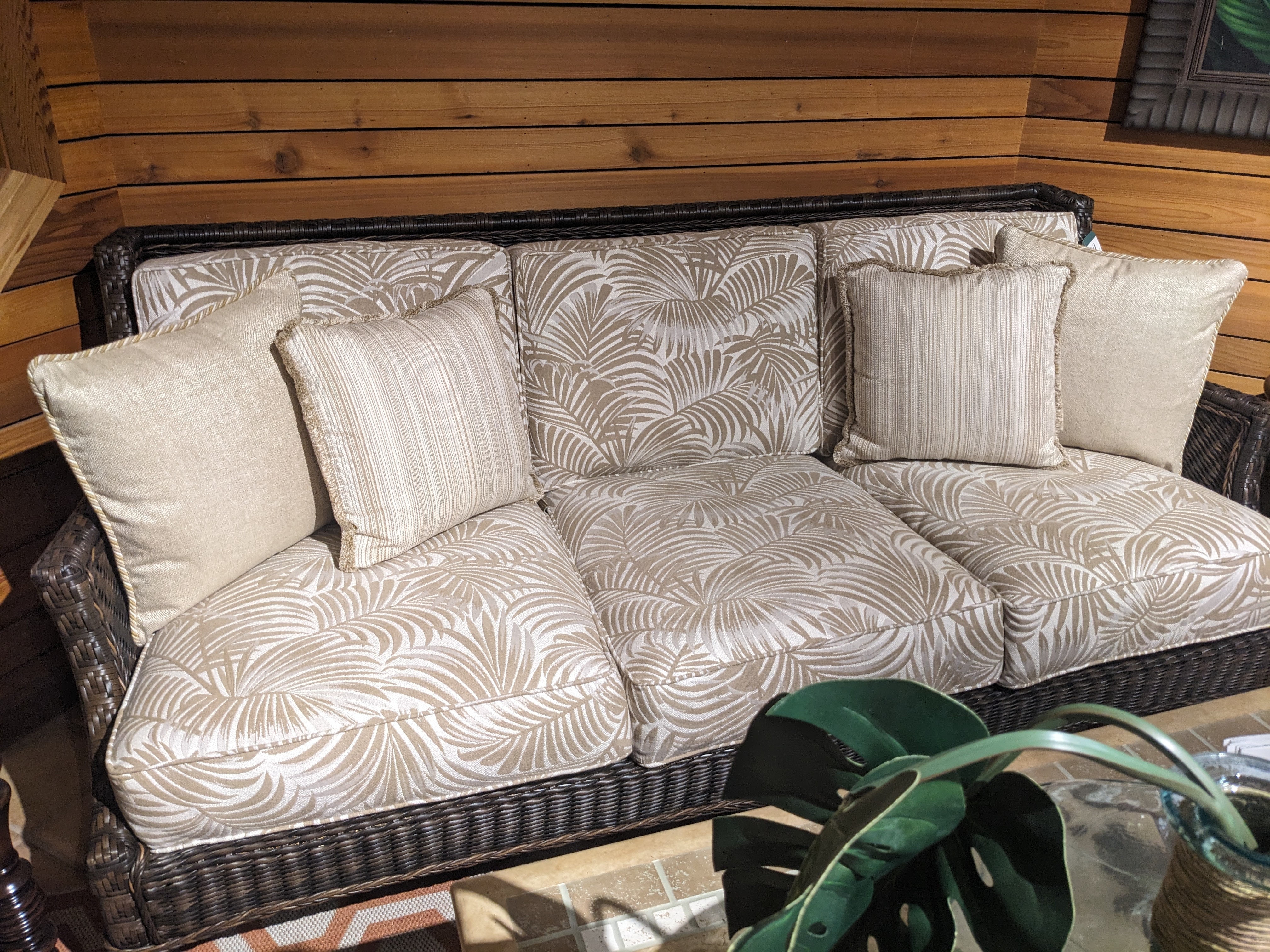 Tommy Bahama Outdoor Living Island Estate sofa 3170-33 Greenbaum