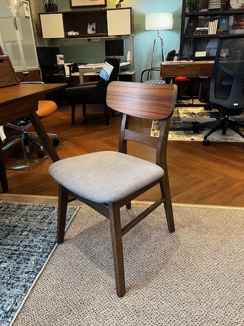 IFR Clearance Previously Leased - Panel Back Side Chair - by Liberty Furniture 198-C9101S-GY