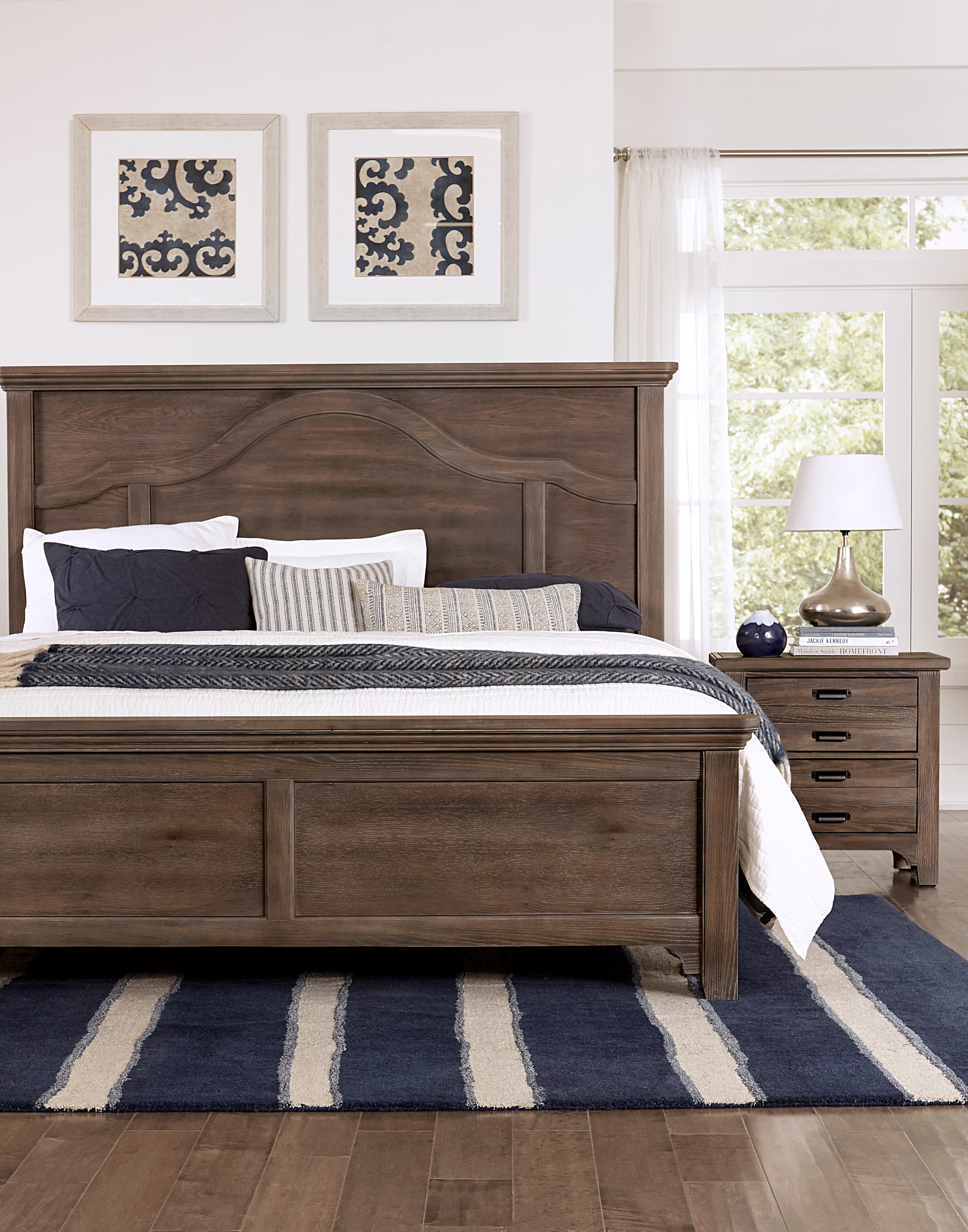 Vaughan Bassett Furniture Company Bungalow Folkstone Queen Mantel Bed 740 559 955 722 Interior