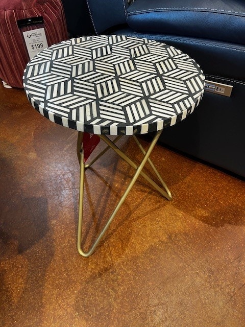 IFR Clearance NEW!! FLOOR MODEL CLEARANCE! - The "Xenia" Accent Table with Bone Inlay - by Coaster 935878
