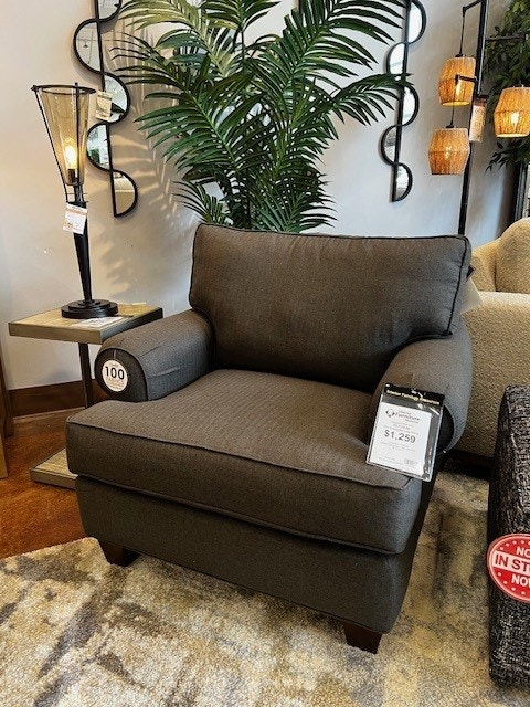 IFR NEW!! C9 Shallow Seat Arm Chair - by CraftMaster, featured in Handsome 45, Gp.3 C9 ShS.CHAIR