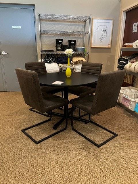 IFR Clearance Previously Leased - 5 Pc Dining Set - by BFM/COE/ASHLEY MB42,PLTXBM33,D449-02(4)