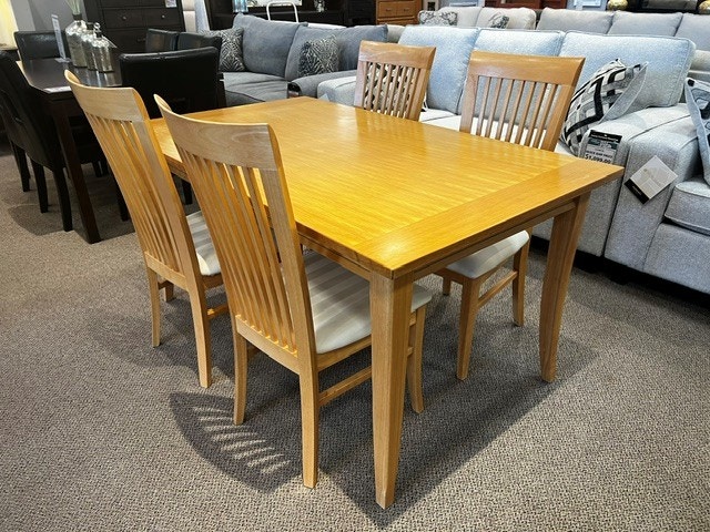 IFR Clearance Previously Leased - 5 Pc Dining Set - by Steve Silver, featured in Maple ST300T,-S(4) MAPLE