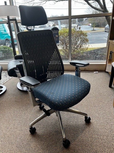IFR NEW!! QUICK SHIP ITEM! - "Truly" Executive Chair with Optional Headrest - by OFFICE MASTER in Gray & Black TY618 GRAY/BLACK