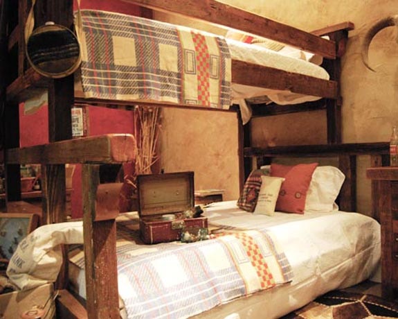 Uintah Log and Reclaimed Black Mountain Bunk Bed TD1017
