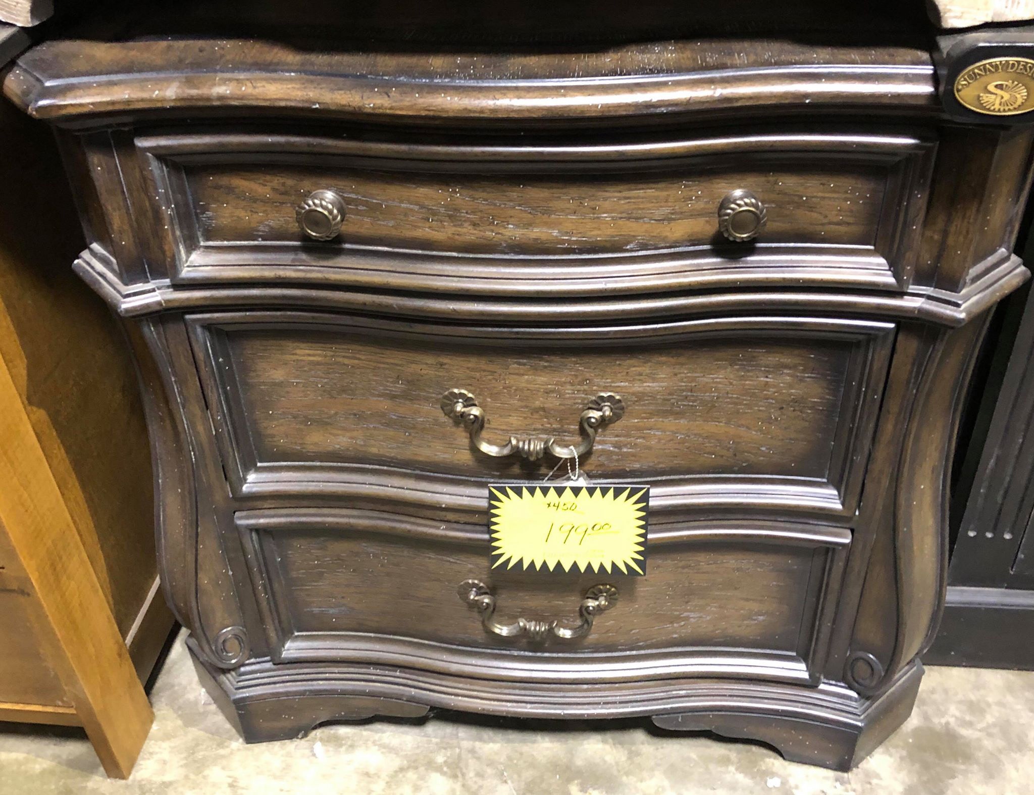 Clearance Room Hooker Nightstand DNRHK040 High Country Furniture