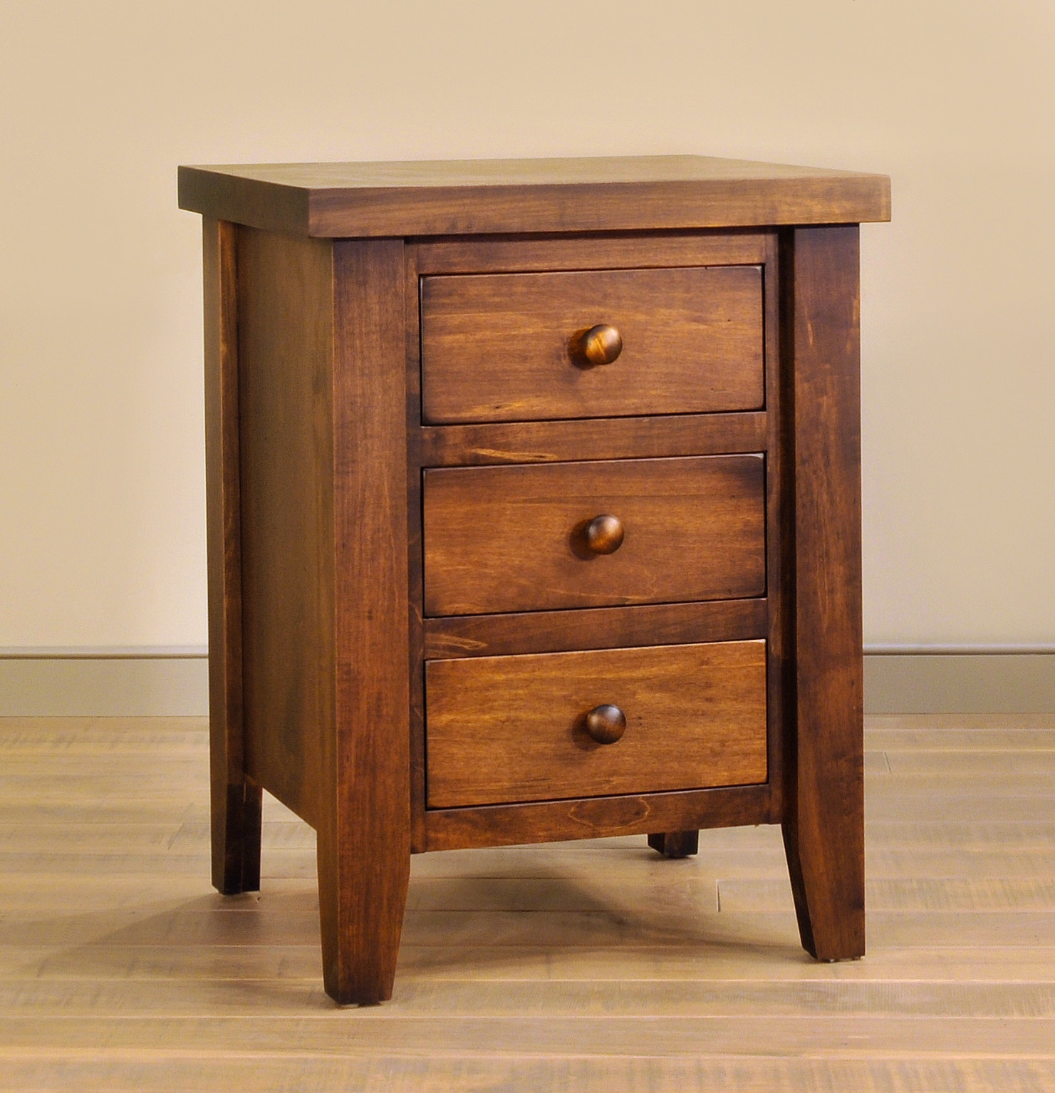 Ruff Sawn Farmhouse Night Stand S FSN2922