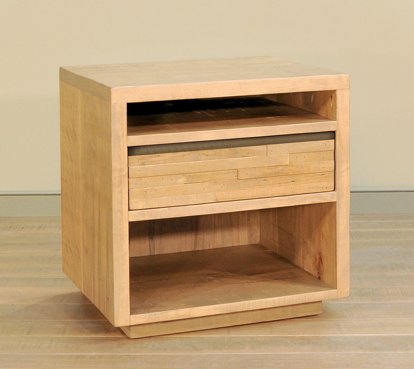 Ruff Sawn Ledgerock Night Stand S new handle LRN2024