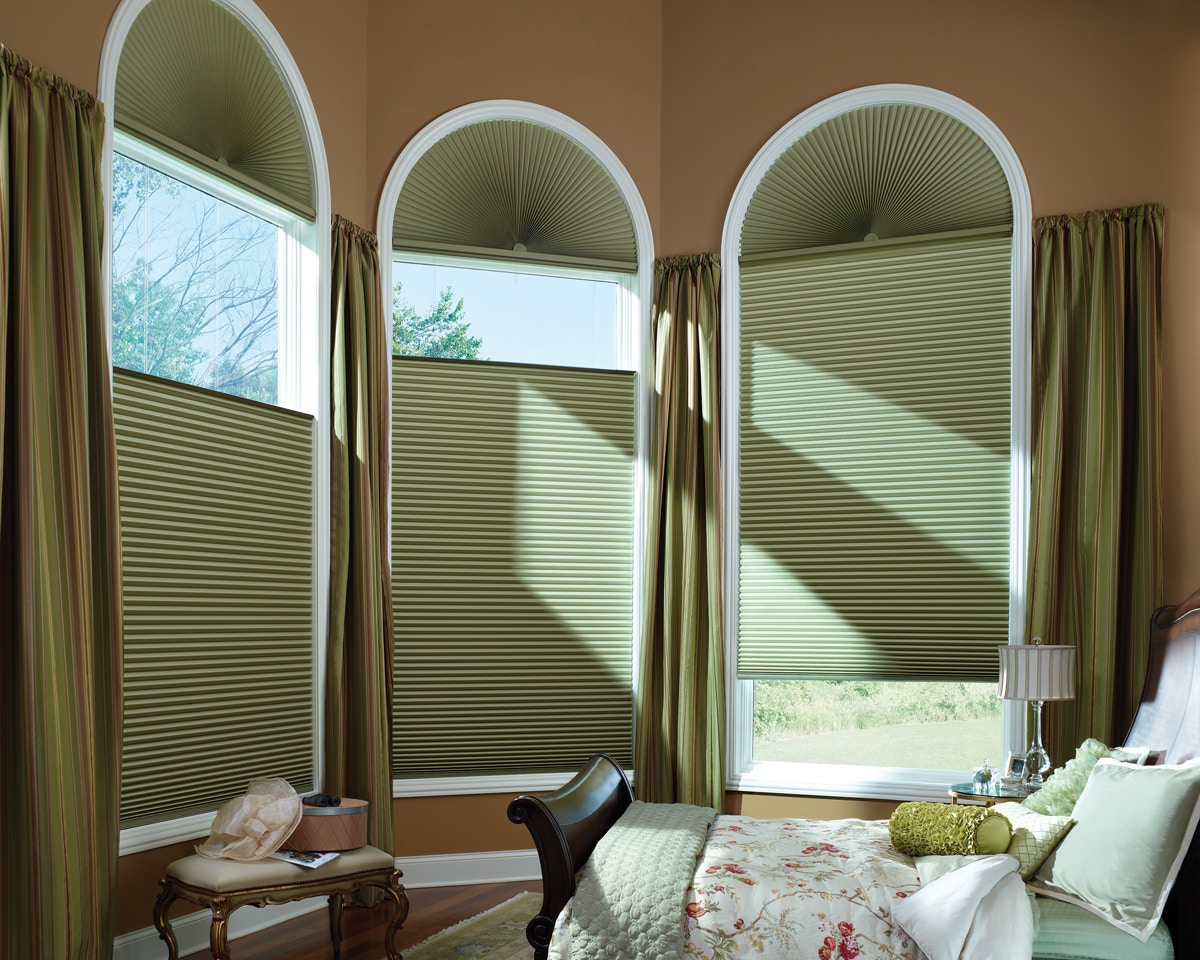 Hunter Douglas Honeycomb Shades Duette® Architella®