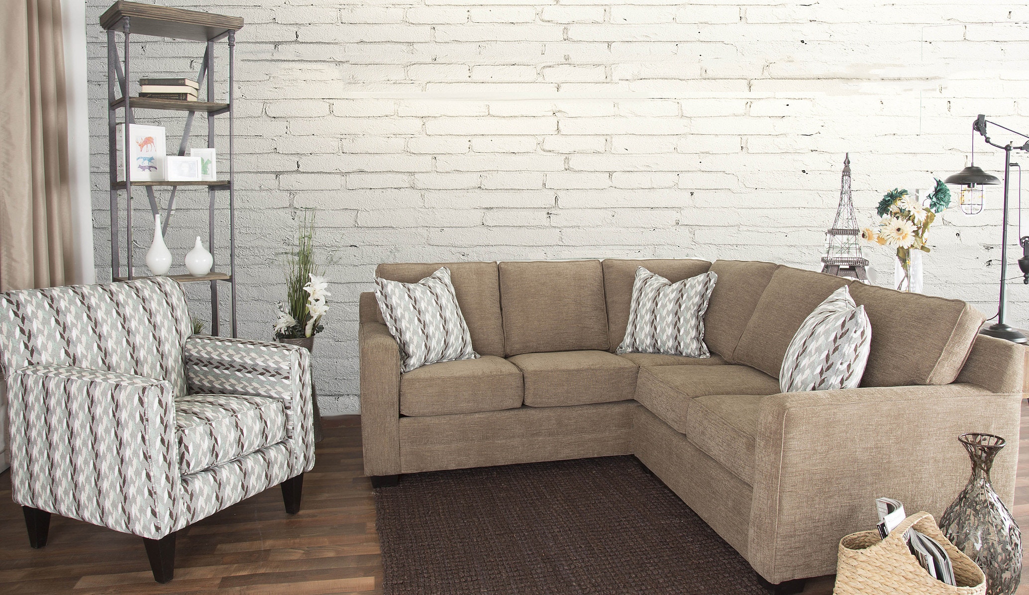  Sectional 