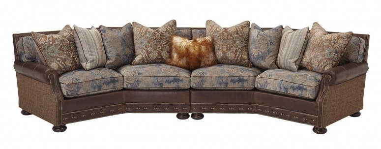  Sectional 