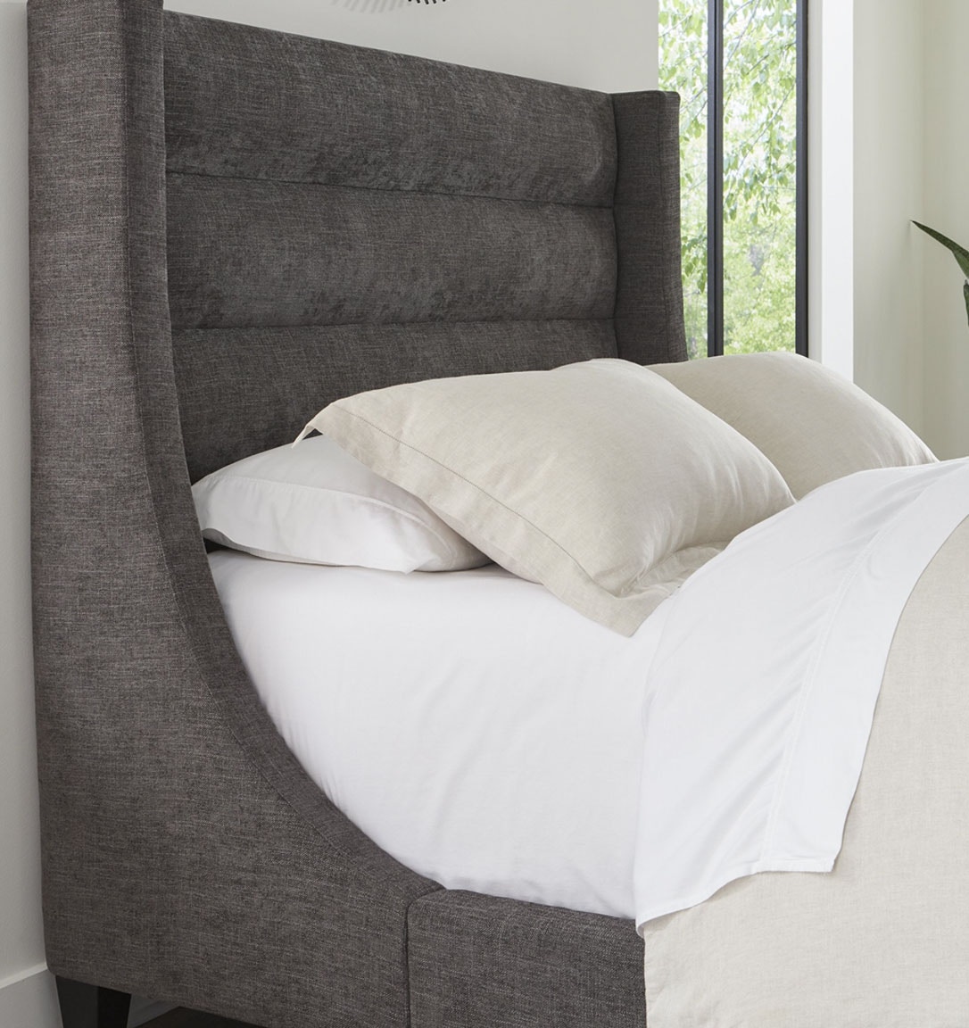  JACOB - LUXE DARK GREY QUEEN BED 5/0 