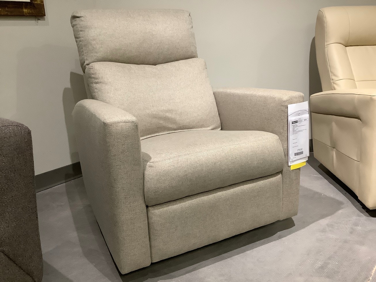 PEYTON MANUAL ROCKER RECLINER