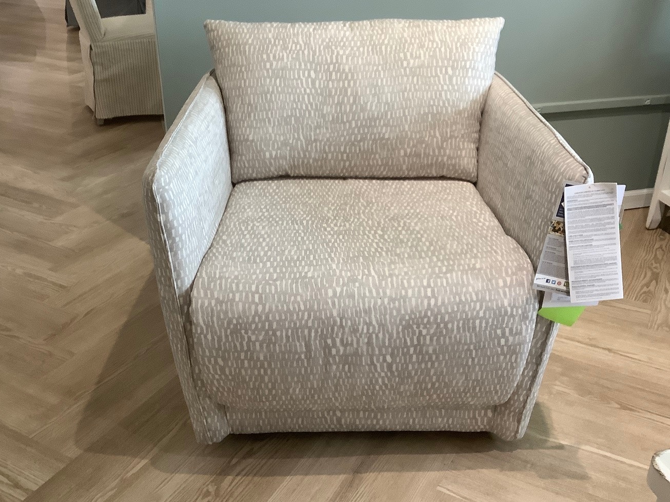 Carolina Preserves Elon Swivel Chair K34900SWVL,ECK-SIL