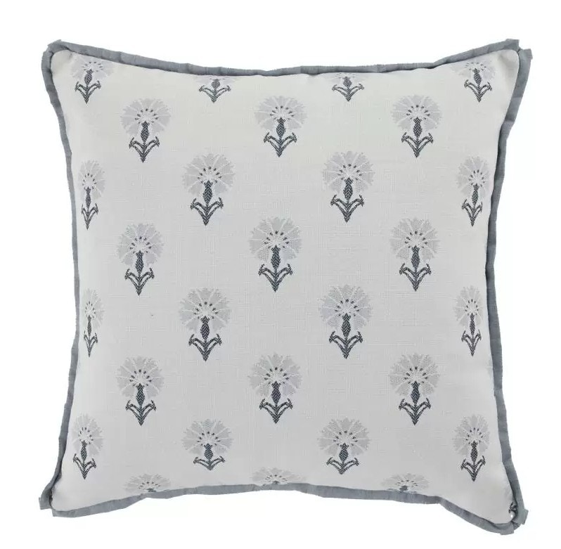 Summer Classics Dahlia Outdoor Throw Pillow G105-221104