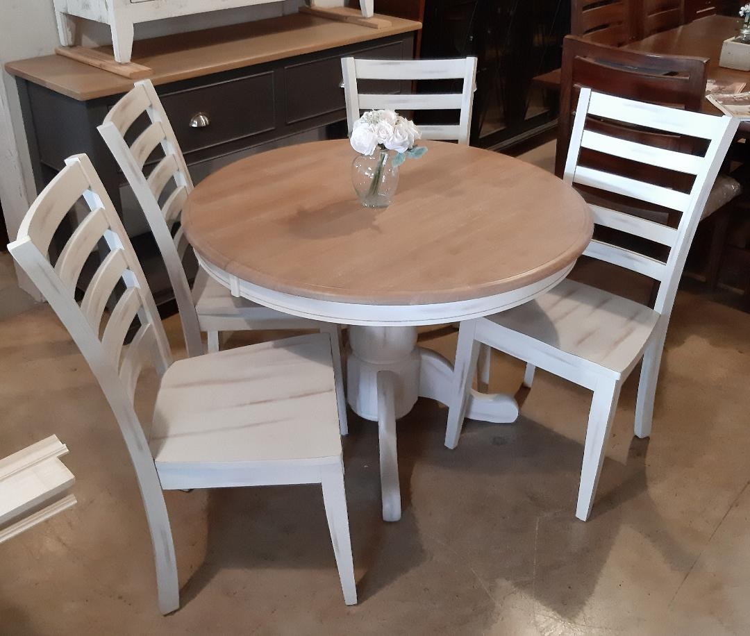 barker and stonehouse dining room table and chairs