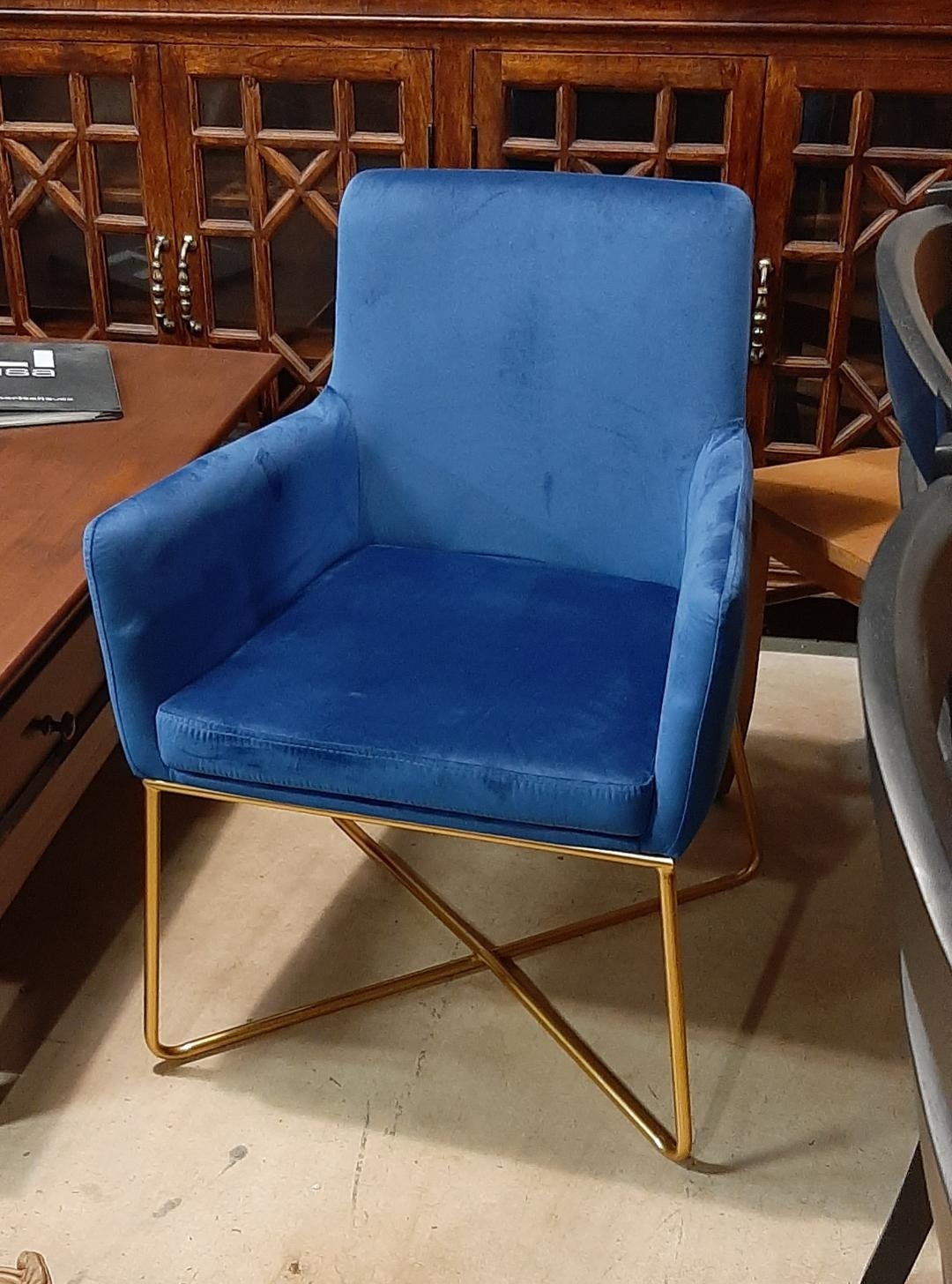 WoodWorks HF Zuo Modern Honoria Arm Chair Dark Blue Velvet 101146