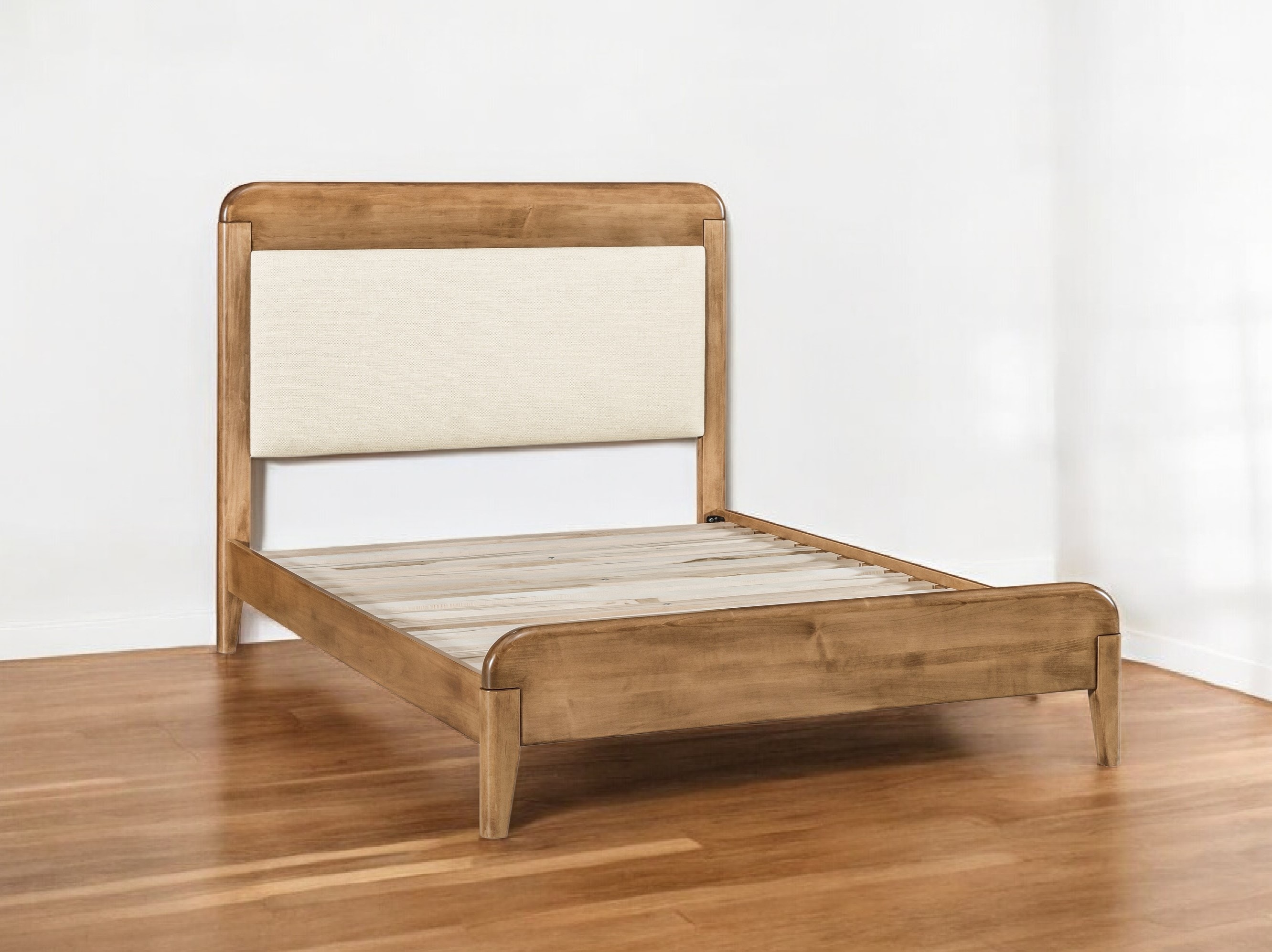 Archbold Furniture Company Amish Queen Platform Bed. Warren Collection 43298