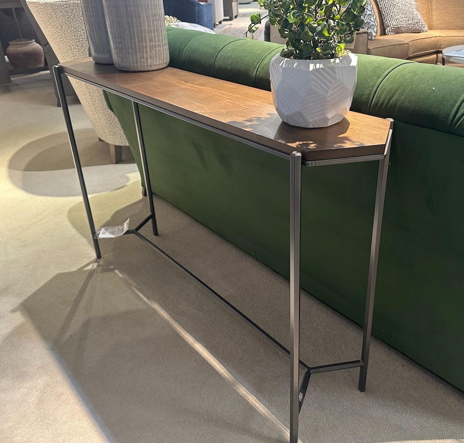 Charleston Forge Sofa Table 7022-79