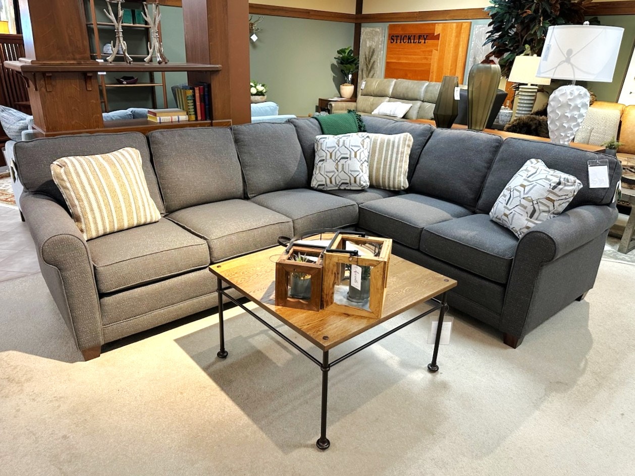 Smith Brothers Sectional 506849512