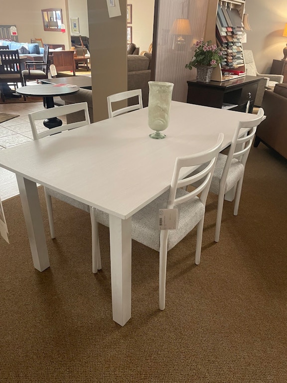 Universal Furniture Modern Farmhouse Kitchen Table Set