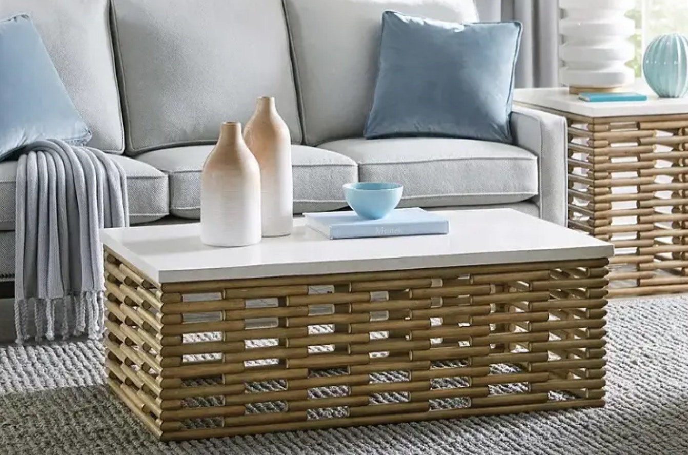 Hammary rattan coffee table 36098