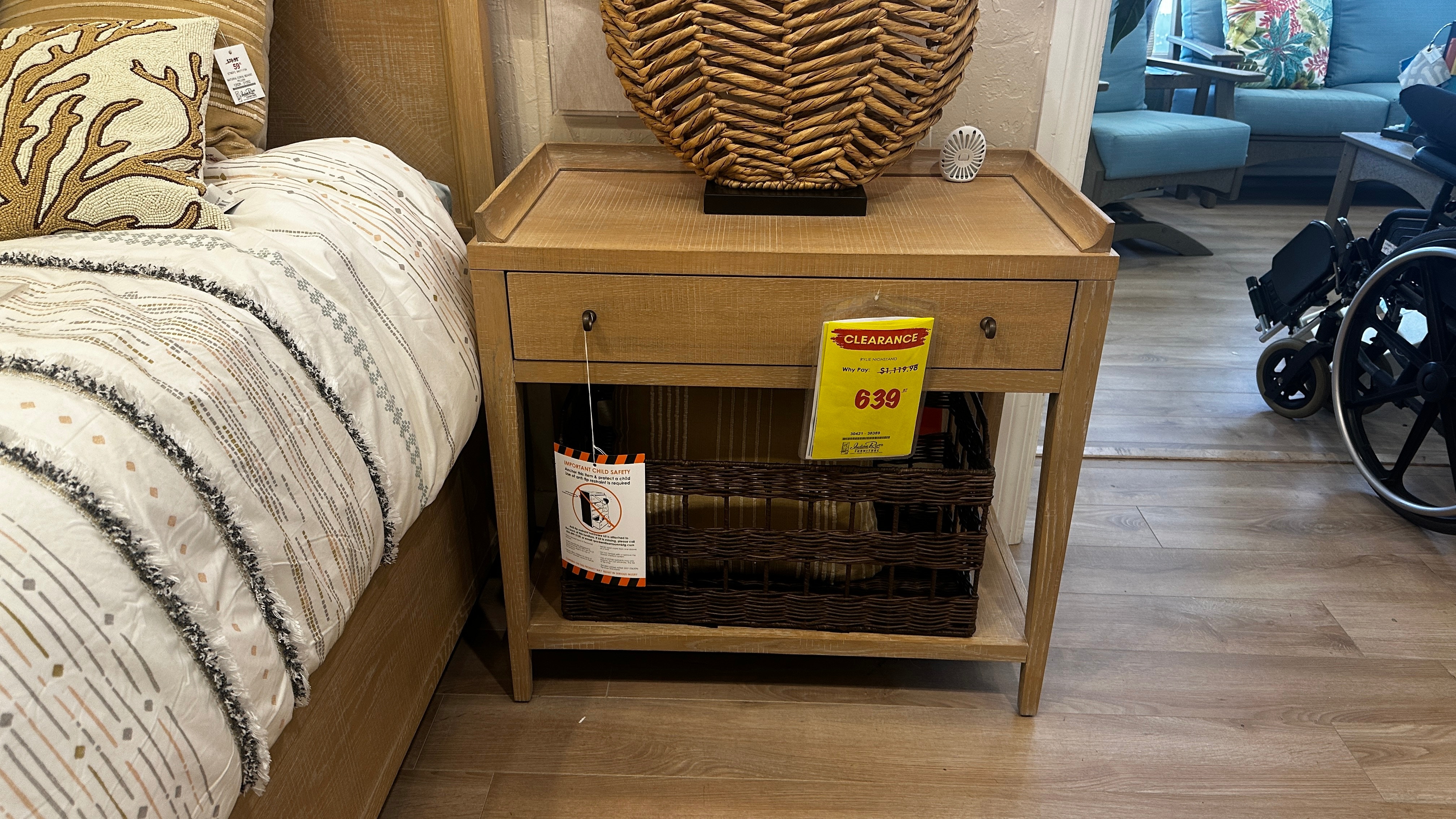 Universal Furniture Modern farmhouse 1 drawer nightstand 30421