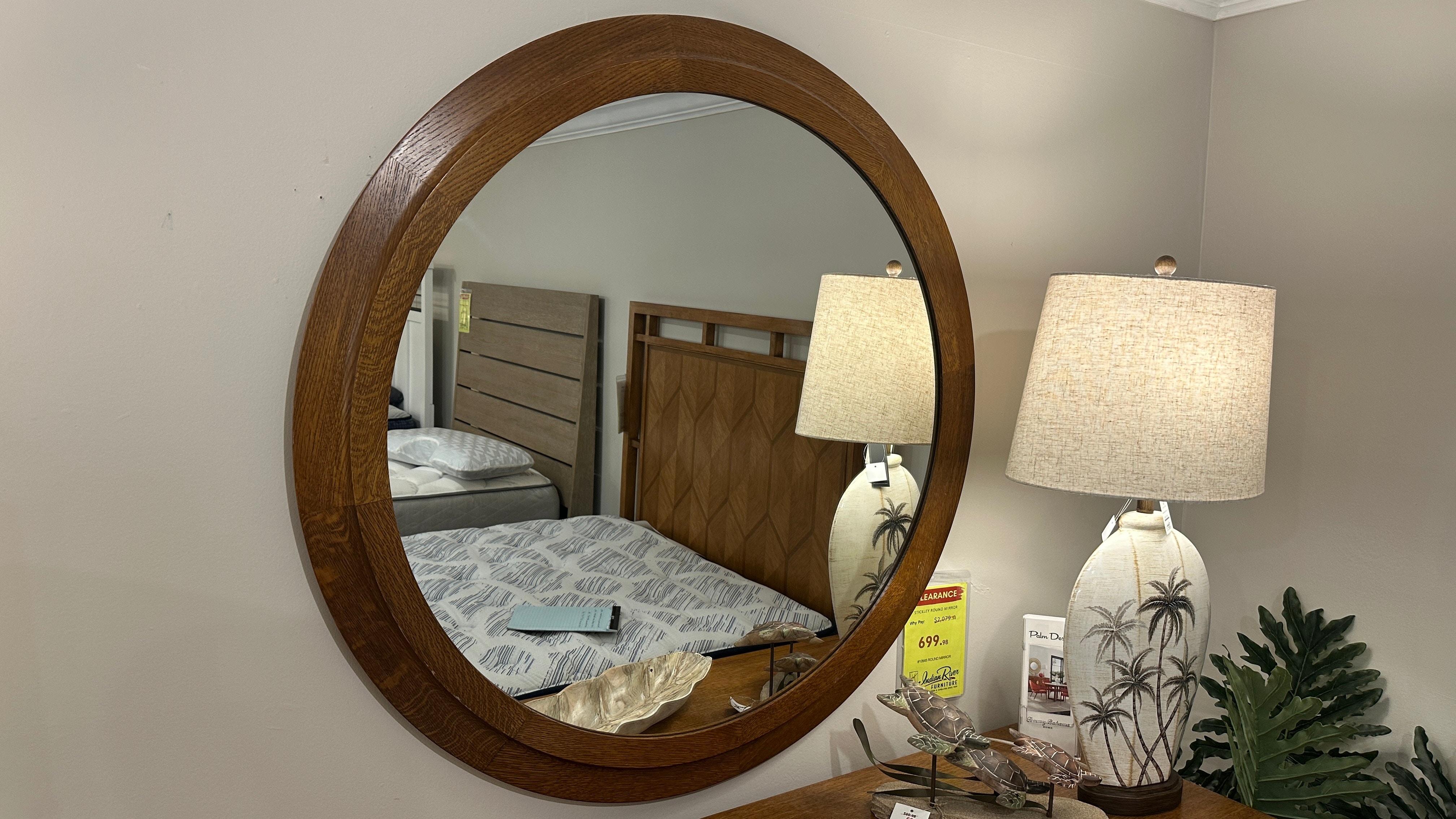 Stickley round mirror 10545
