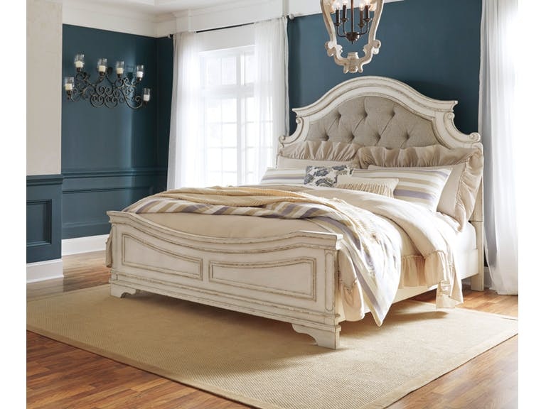 Signature Design By Ashley Bedroom Realyn Queen Bed Signature Design By Ashley Realyn Queen Bed Furniture B743