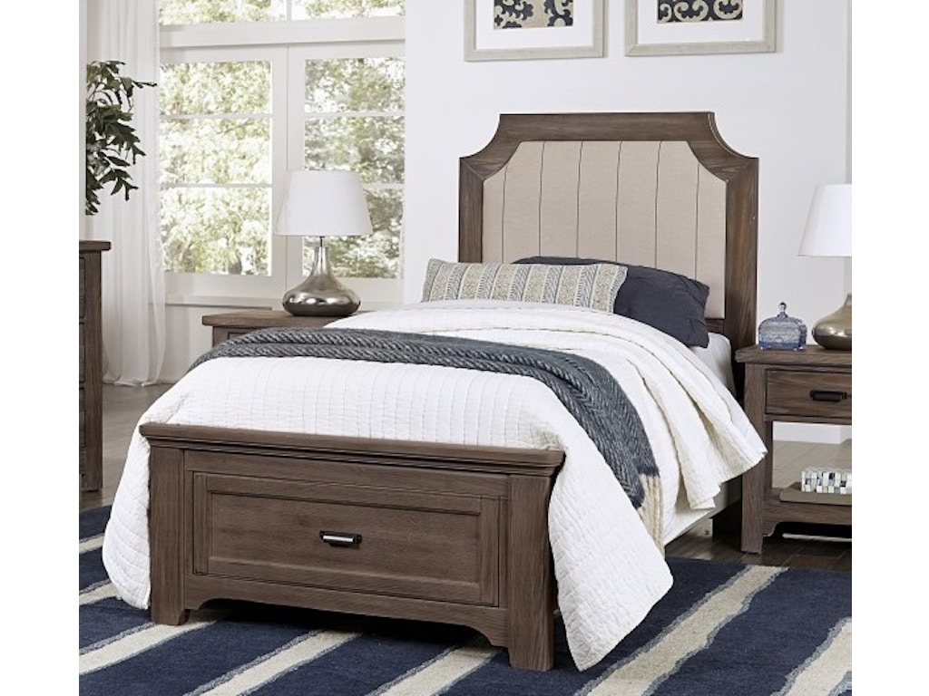 Klaussner International Bedroom Sea Breeze Queen Bed Complete 425