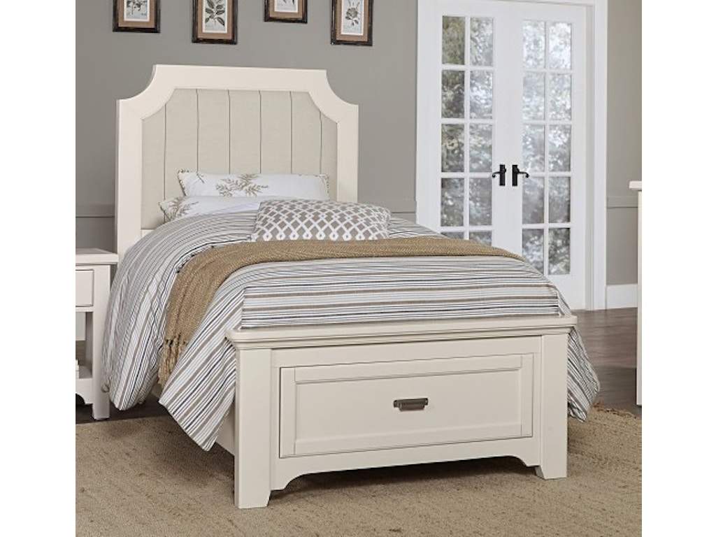 Klaussner International Bedroom Sea Breeze Queen Bed Complete 425