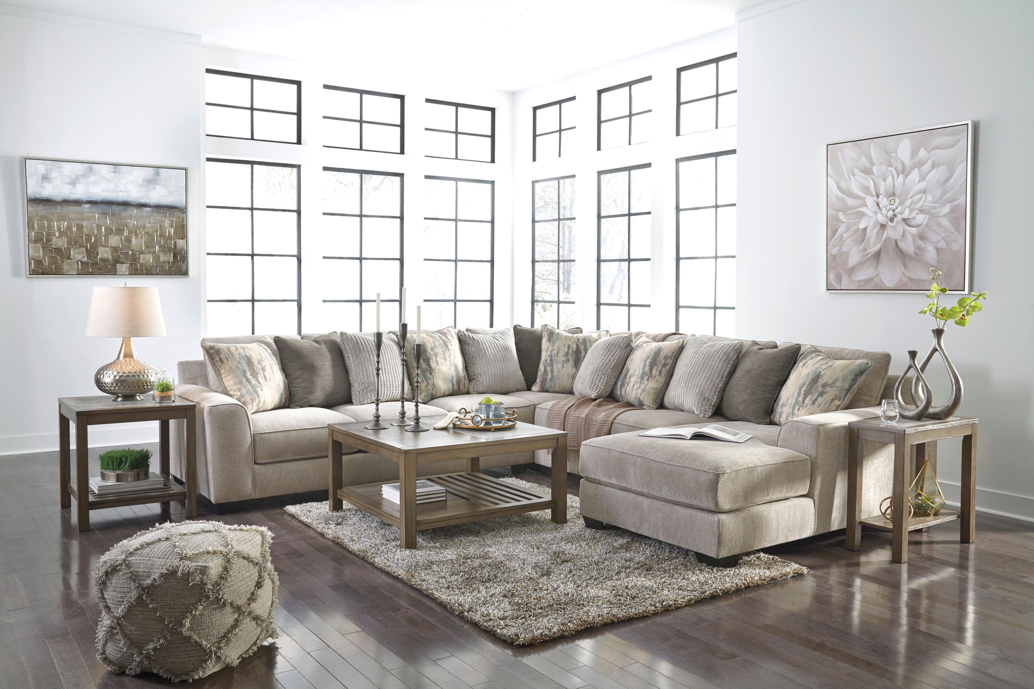 Benchcraft Ardsley 4 piece sectional 39504-66-77-34-17-SW